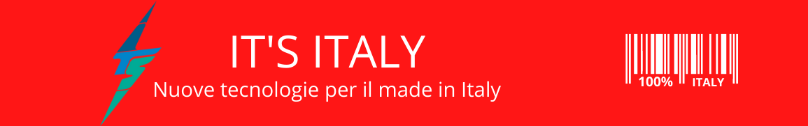 Banner rosso con il logo degli ITS e con il disegno di un codice a barre con la scritta 100% Italy. Vi è la scritta It's Italy- Nuove tecnologie per il made in Italy